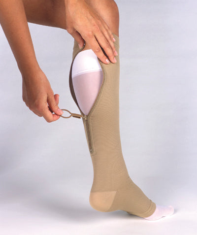 Jobst Ulcercare Medium Left w/2 Liners